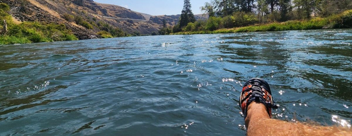 Happy family tubing on Yakima River
